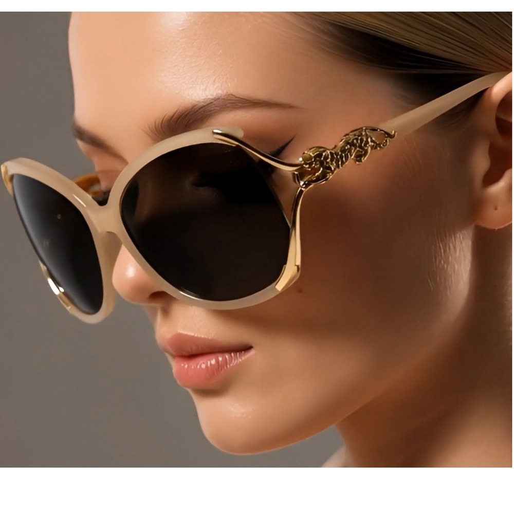 Womens Oversized Cat Eye Sunglasses Leopard Embellished Designer Fashion Trendy